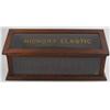 Image 7 : Hickory Elastic Display Case