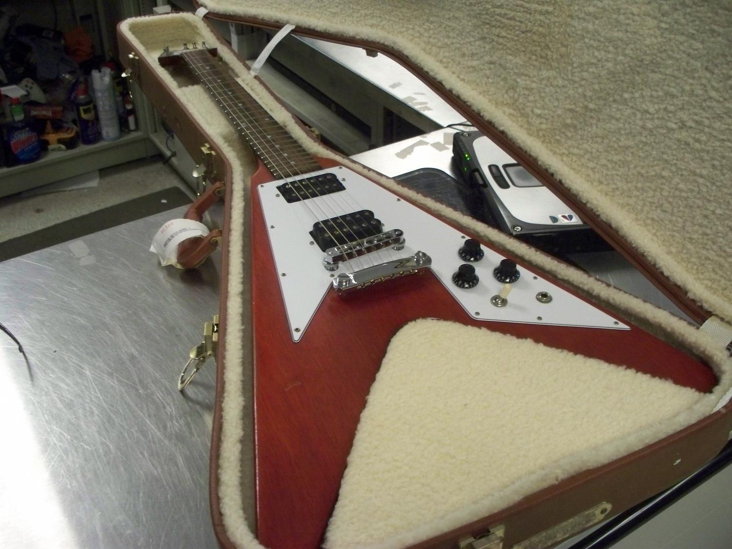 flying v hard case