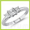 Image 1 : 2.50 ctw Princess cut Three Stone Diamond Ring, F-G, SI2