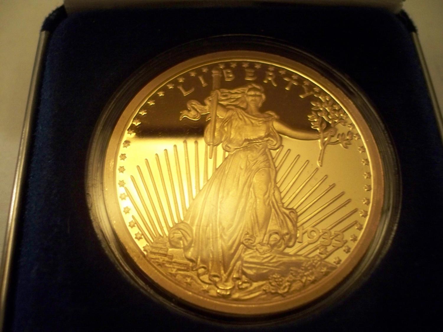1933 Gold Clad Proof 20 Commerative Collectors Copy Coin