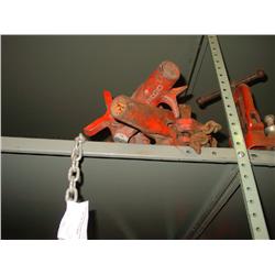 CHAIN VISES (2X)