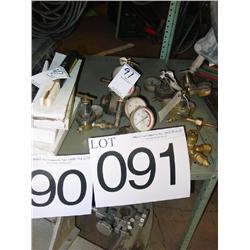 GAS REGULATORS (4X)