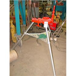 RIDGID PIPE VISE ON TRI POD