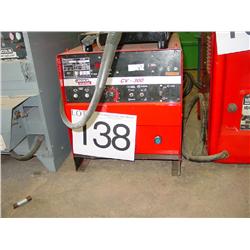 LINCOLN CV 300 WELDER