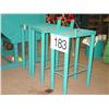 Image 1 : METAL TABLES (3X)