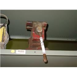 COLUMBIA 5 ½” VISE