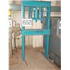 Image 1 : HYDRAULIC PRESS