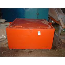 4X4 LARGE TOOL BOX