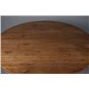 Image 2 : A Fine Oak Pedestal Round Extension Table