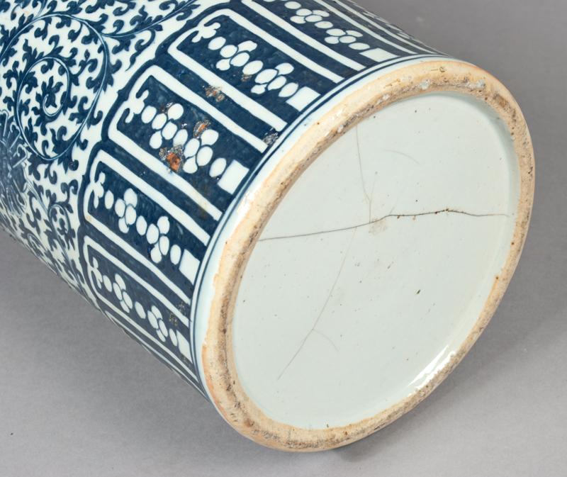 Chinese Blue & White Porcelain Umbrella Stand