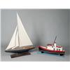 Image 1 : (2) Wooden Boat Models