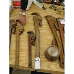 RIDGID 36” PIPE WRENCHES (X1)
