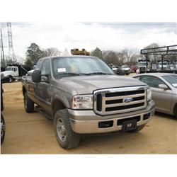 2006 FORD F350 XLT SUPER DUTY EXTENDED CAB PICKUP TRUCK