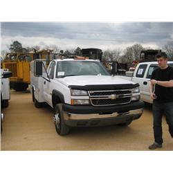 2005 CHEVROLET 3500 SERVICE TRUCK