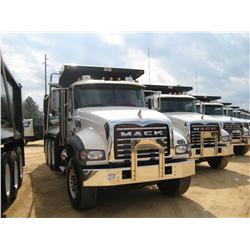 2010 MACK GU713 TRI-AXLE DUMP