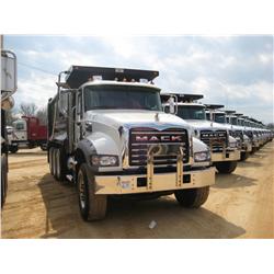 2010 MACK GU713 TRI-AXLE DUMP