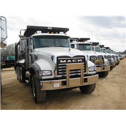 2010 MACK GU713 TRI-AXLE DUMP