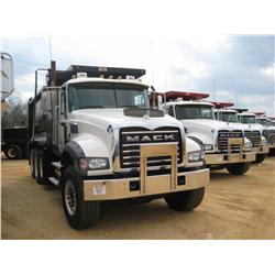 2009 MACK GU713 TRI-AXLE DUMP