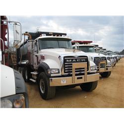 2009 MACK GU713 TRI-AXLE DUMP