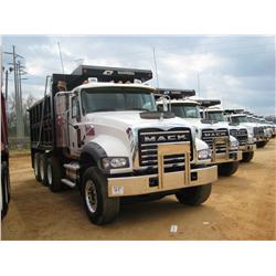 2009 MACK GU713 TRI-AXLE DUMP