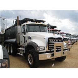 2008 MACK GU713 TRI-AXLE DUMP