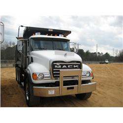 2006 MACK CV713 TRI-AXLE DUMP