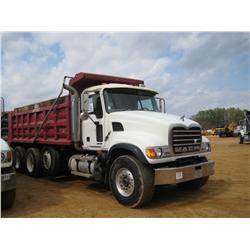 2005 MACK CV713 TRI-AXLE DUMP