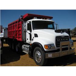 2004 MACK CV713 TRI-AXLE DUMP