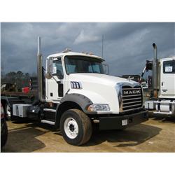 2008 MACK GU813 TRI-AXLE ROLLOFF