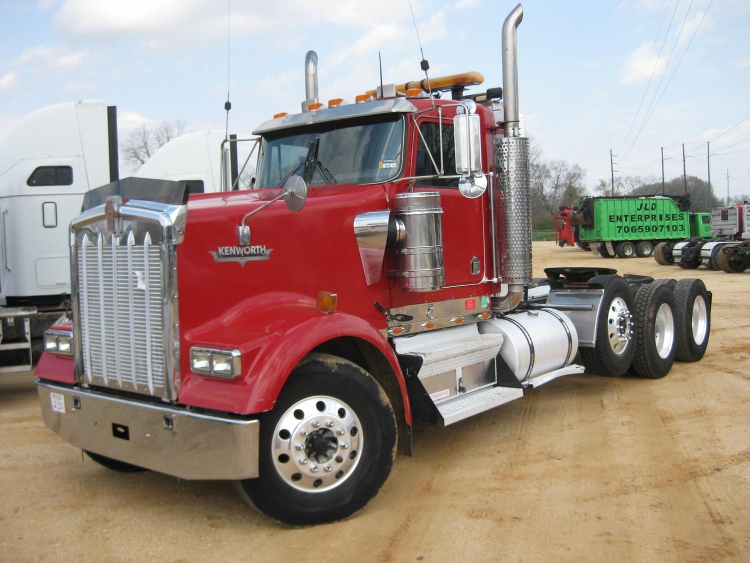 2002 KENWORTH W900L TRIAXLE TRUCK TRACTOR J.M. Wood Auction Company