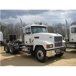 2001 MACK CH613 T/A TRUCK TRACTOR