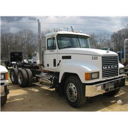 2002 MACK CH613 T/A TRUCK TRACTOR S/N 1M1AA18Y22W148460