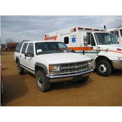1999 CHEVROLET 2500 SUBURBAN 4X4
