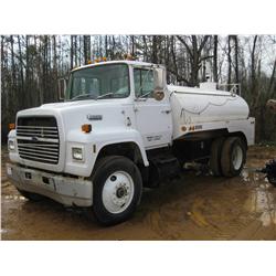1987 FORD L8000 S/A WATER TRUCK