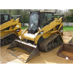 CAT 257B SKID STEER LOADER