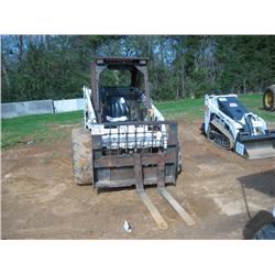 BOBCAT 753 SKID STEER LOADER
