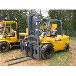CAT DP-50 FORKLIFT