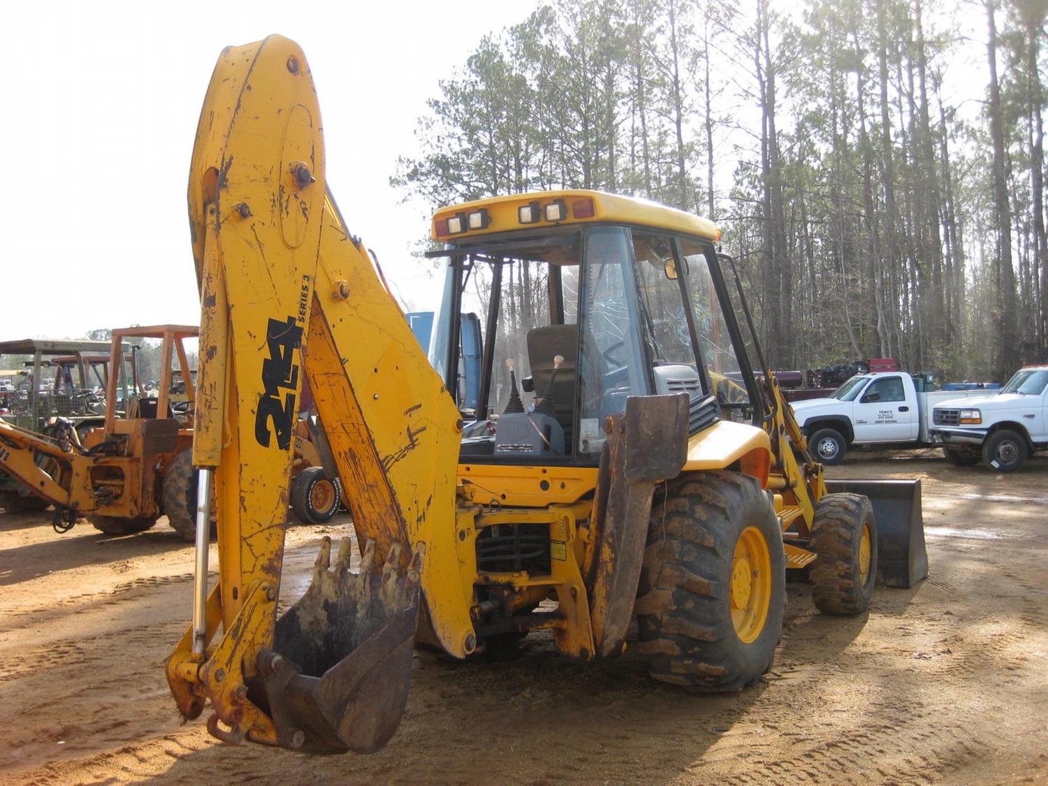 JCB 214 SERIES 3 4X4 LOADER BACKHOE J M Wood Auction Company Inc jcb-214-series-3-4x4-loader-backhoe-j-m-wood-auction-company-inc