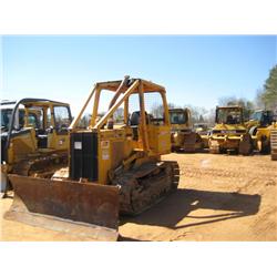 JOHN DEERE 450G LT CRAWLER TRACTOR