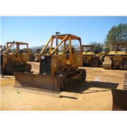 JOHN DEERE 450G LT CRAWLER TRACTOR