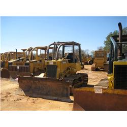 KOMATSU D37P-5 CRAWLER TRACTOR