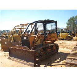CASE 850 CRAWLER TRACTOR