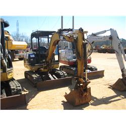 CAT 302.5 MINI HYDRAULIC EXCAVATOR