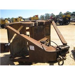 3 YD CLAM SHELL BUCKET