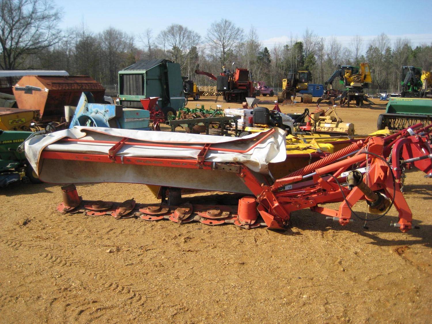 KUHN GMD700 GII HD HAY CUTTER