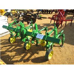 3 ROW CULTIVATOR