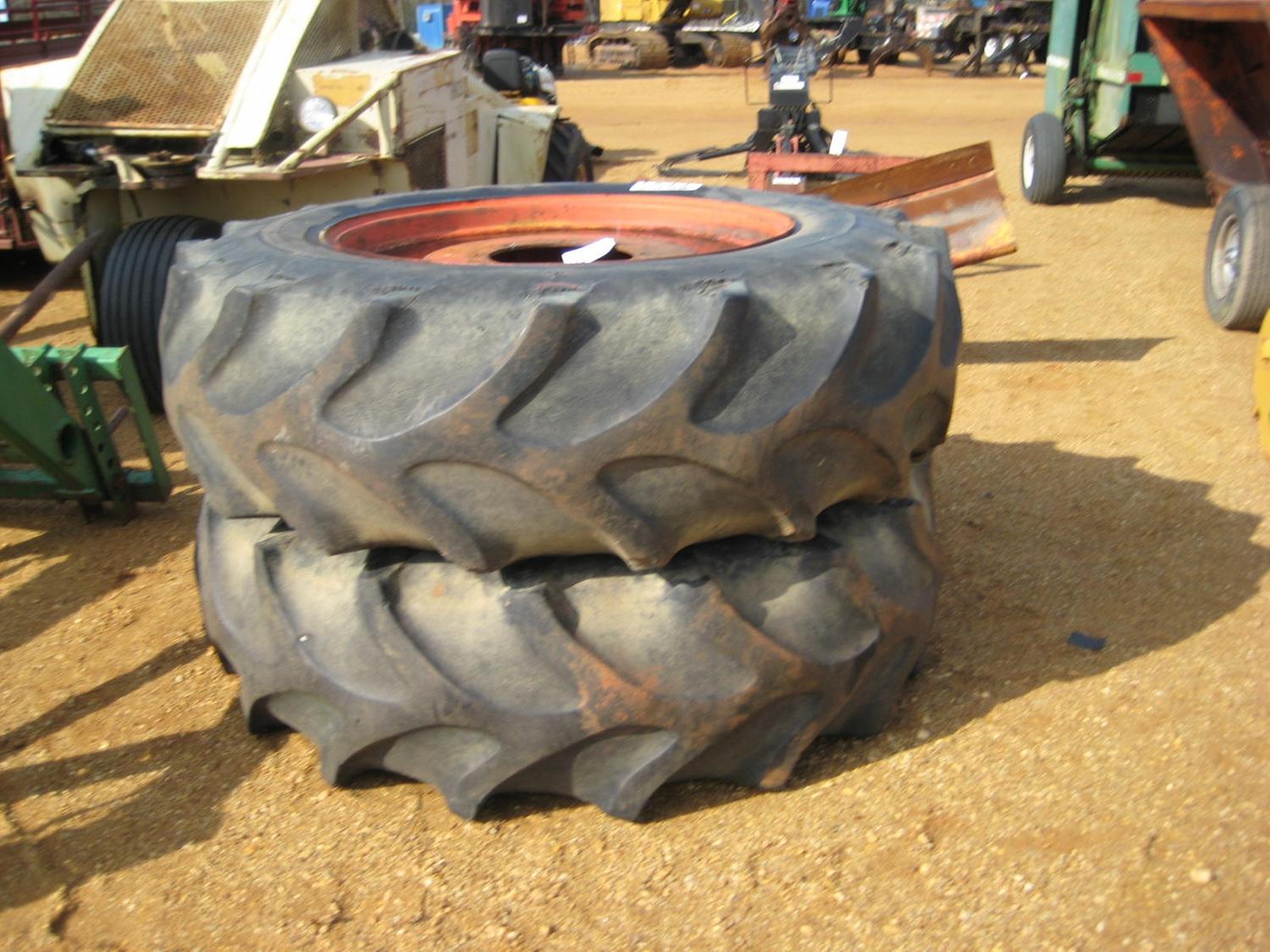 (1) LOT 20.838 FARM TRACTOR TIRES & WHEELS