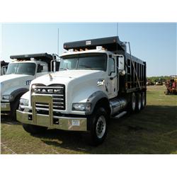 2010 MACK GU713 TRI-AXLE DUMP