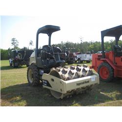 INGERSOLL-RAND SD45 VIBRATORY ROLLER