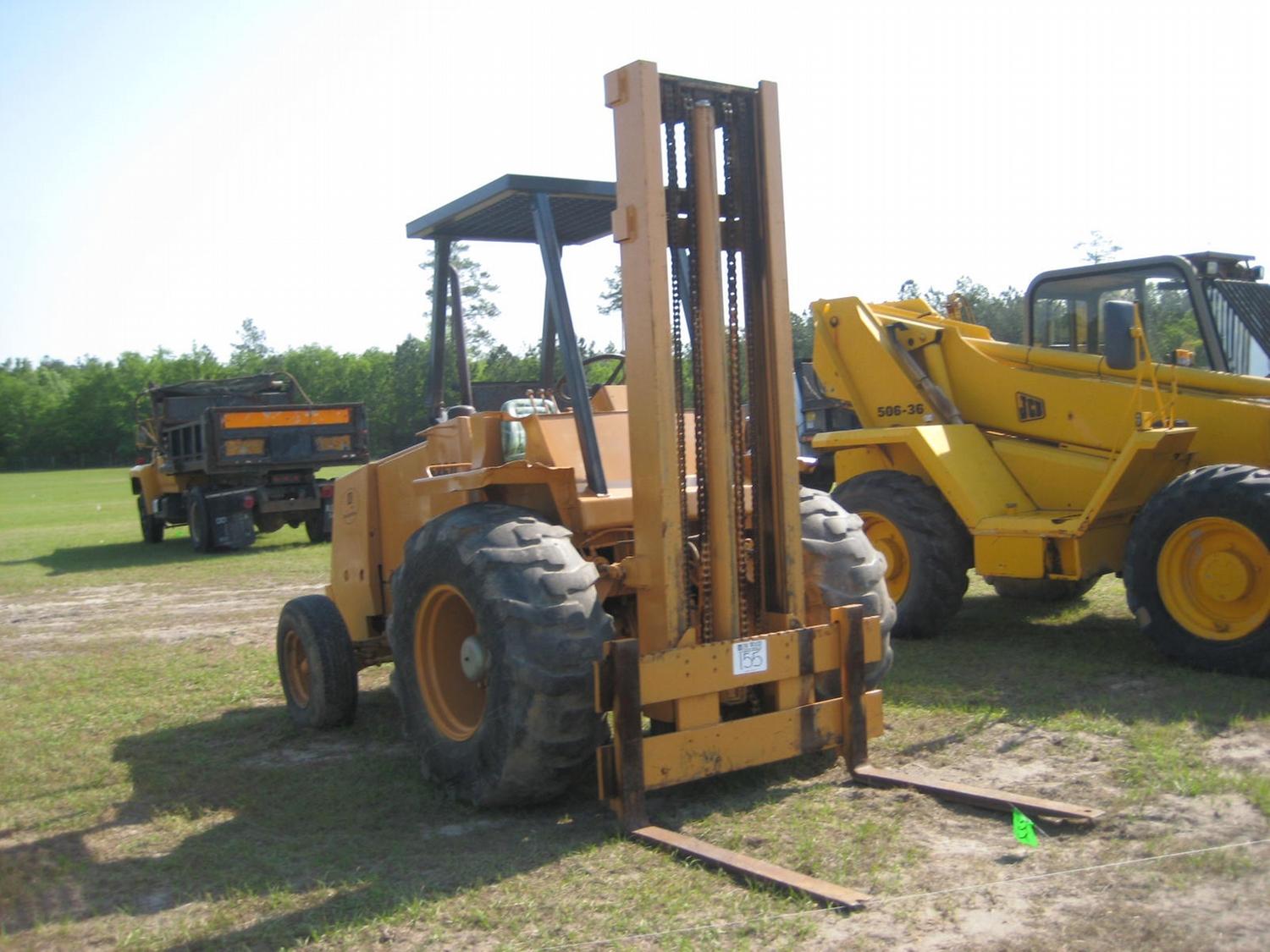 CASE 586D FORKLIFT